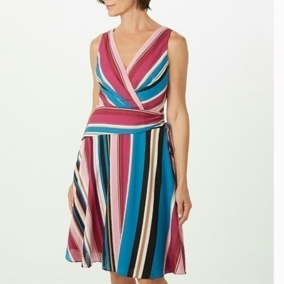 COPY - NWT Roz & Ali Dressbarn sleeveless v-neck surplice wrap dress - Picture 7 of 11